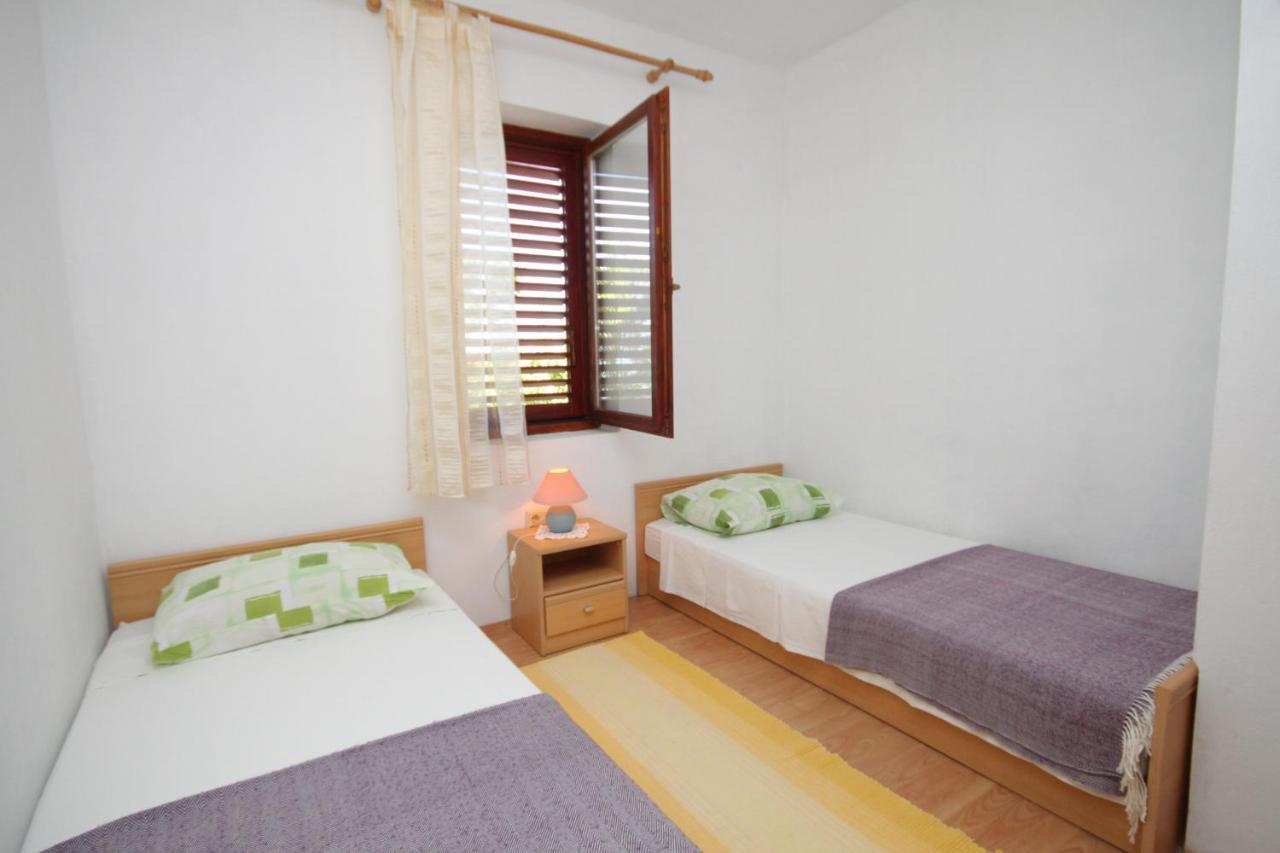 Apartments With A Parking Space Sali, Dugi Otok - 8152 מראה חיצוני תמונה