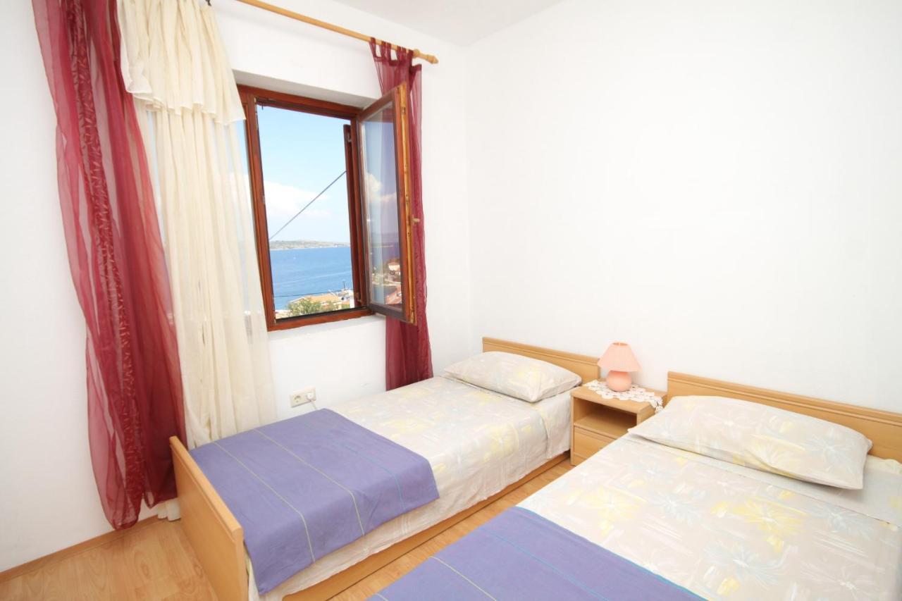 Apartments With A Parking Space Sali, Dugi Otok - 8152 מראה חיצוני תמונה