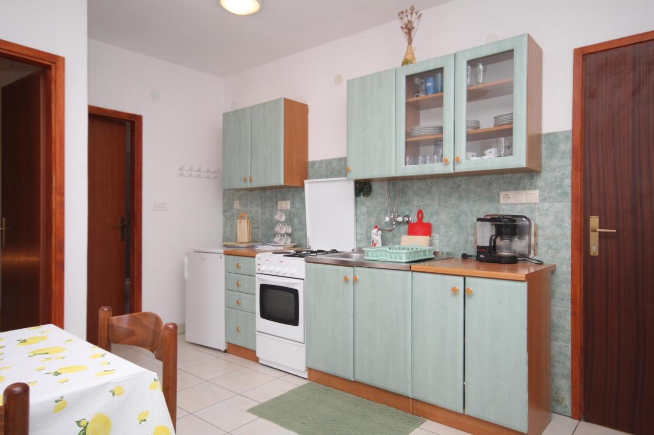 Apartments With A Parking Space Sali, Dugi Otok - 8152 מראה חיצוני תמונה