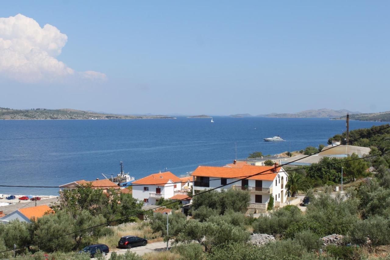 Apartments With A Parking Space Sali, Dugi Otok - 8152 מראה חיצוני תמונה